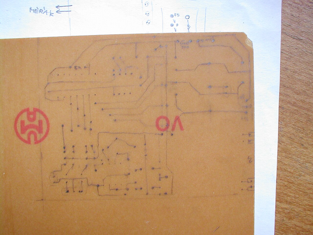 Recursos para diseñar hardware (2/3): PCBs, componentes y simulación